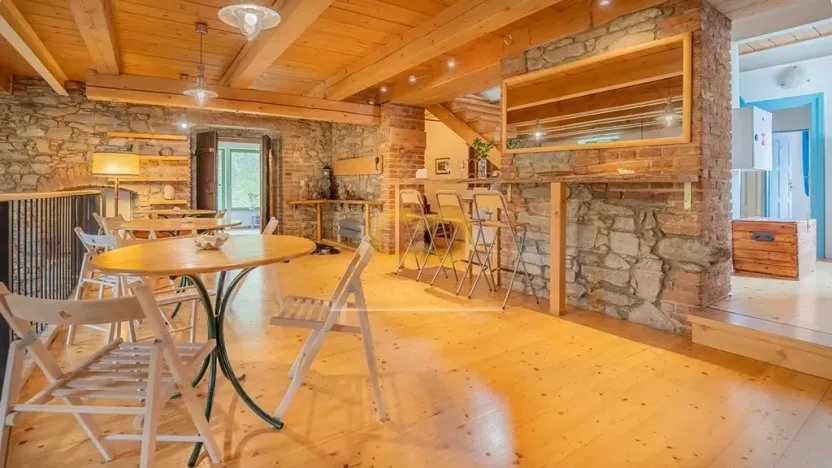 Prodej rodinného domu, Uzeničky, 590 m2
