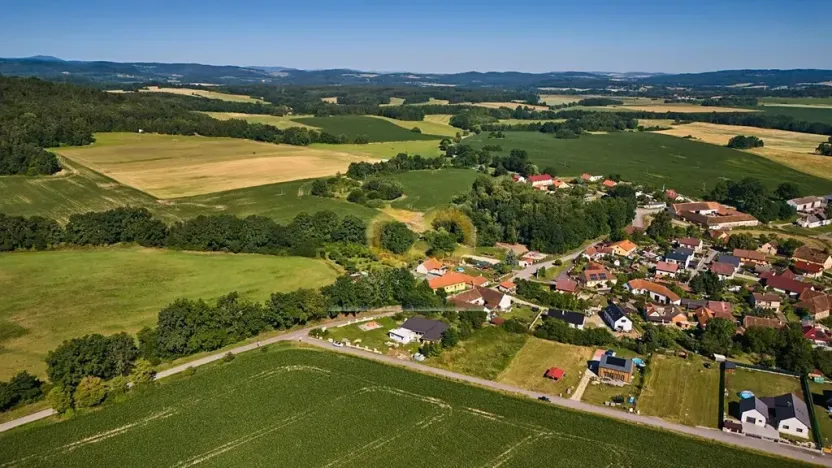 Prodej pozemku pro bydlení, Chvalovice, 3880 m2