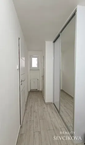Pronájem bytu 2+1, Pardubice, Jiránkova, 63 m2