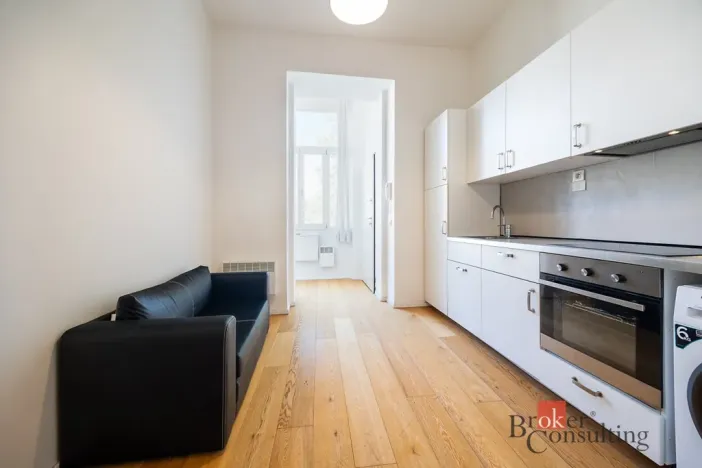 Pronájem bytu 2+kk, Praha - Smíchov, Preslova, 43 m2