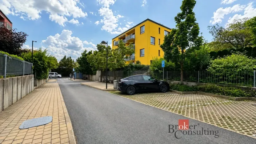 Prodej bytu 3+kk, Praha - Řepy, Čistovická, 72 m2