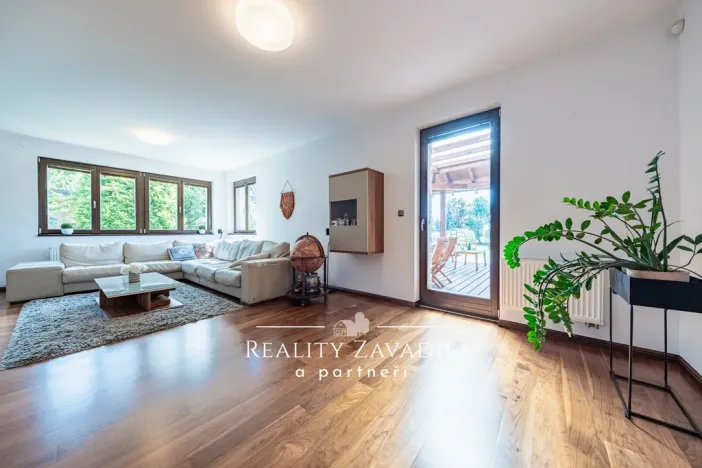 Prodej rodinného domu, Ráby, 475 m2