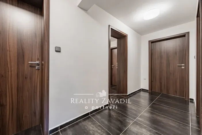 Prodej rodinného domu, Ráby, 475 m2