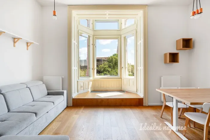 Pronájem bytu 3+kk, Praha - Nové Město, Na Moráni, 94 m2