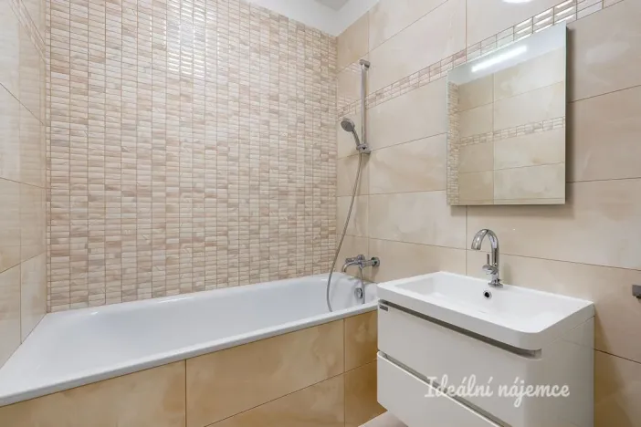 Pronájem bytu 3+kk, Praha - Nové Město, Na Moráni, 94 m2