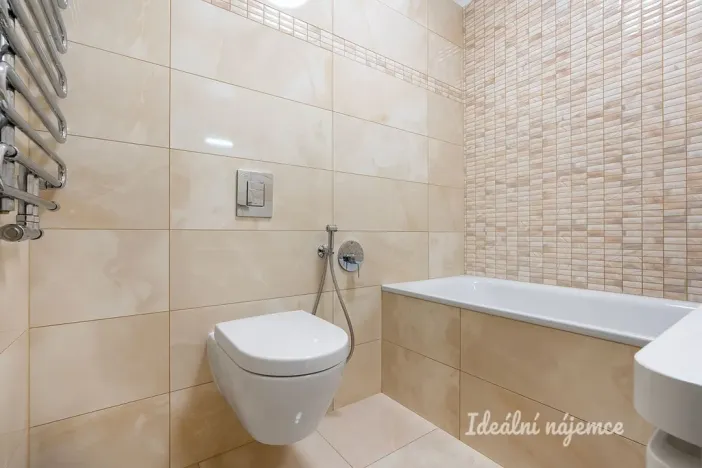 Pronájem bytu 3+kk, Praha - Nové Město, Na Moráni, 94 m2
