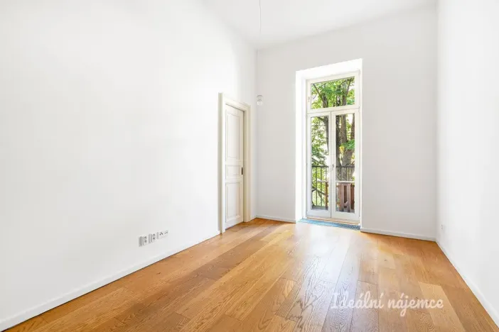 Pronájem bytu 3+kk, Praha - Nové Město, Na Moráni, 94 m2
