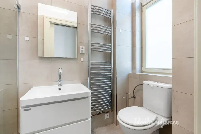 Pronájem bytu 3+kk, Praha - Nové Město, Na Moráni, 94 m2