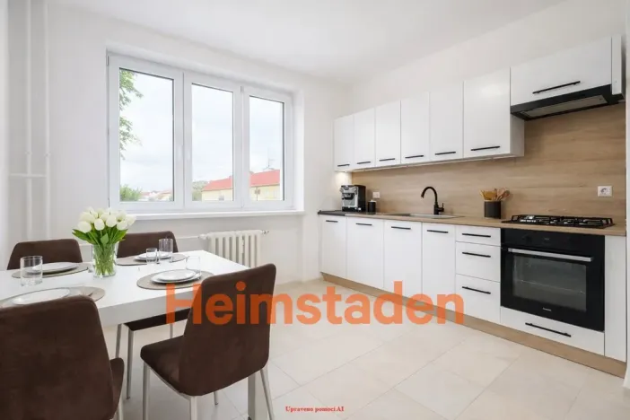 Pronájem bytu 3+1, Karviná - Nové Město, Čapkova, 74 m2