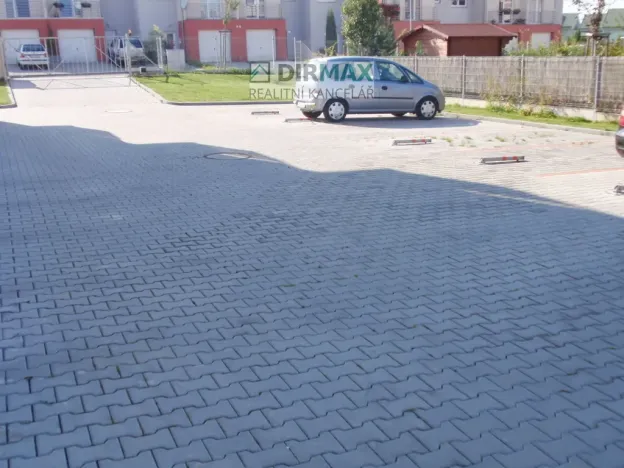 Pronájem bytu 1+kk, Plzeň - Severní Předměstí, Valtická, 43 m2