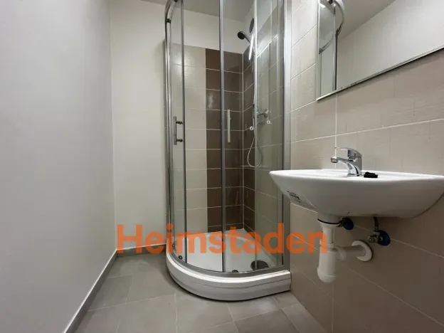 Pronájem bytu 1+kk, Orlová - Lutyně, Masarykova třída, 27 m2