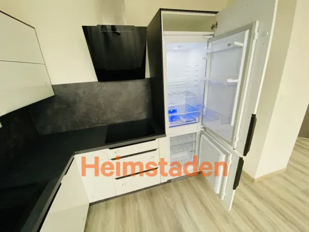 Pronájem bytu 2+kk, Ostrava - Poruba, Havlíčkovo náměstí, 68 m2
