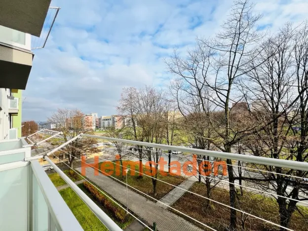 Pronájem bytu 2+kk, Ostrava - Poruba, Francouzská, 53 m2