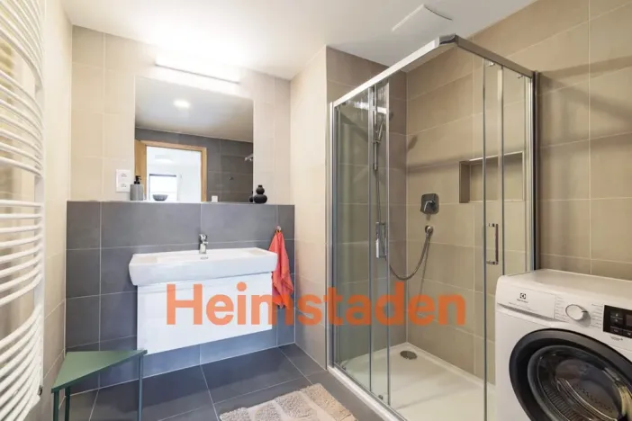 Pronájem bytu 3+1, Praha - Holešovice, Vrbenského, 62 m2