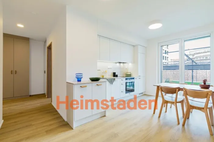 Pronájem bytu 3+1, Praha - Holešovice, Vrbenského, 62 m2