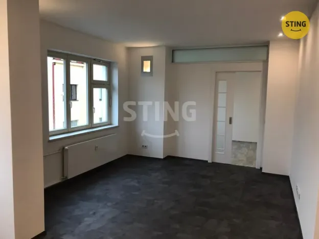 Pronájem bytu 2+kk, Pardubice, Sladkovského, 70 m2