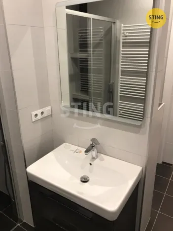 Pronájem bytu 2+kk, Pardubice, Sladkovského, 70 m2
