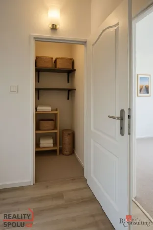 Pronájem bytu 2+1, Olomouc - Povel, kpt. Jaroše, 51 m2