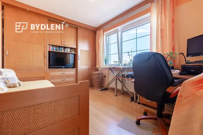 Prodej vícegeneračního domu, Krupka, Budovatelů, 317 m2