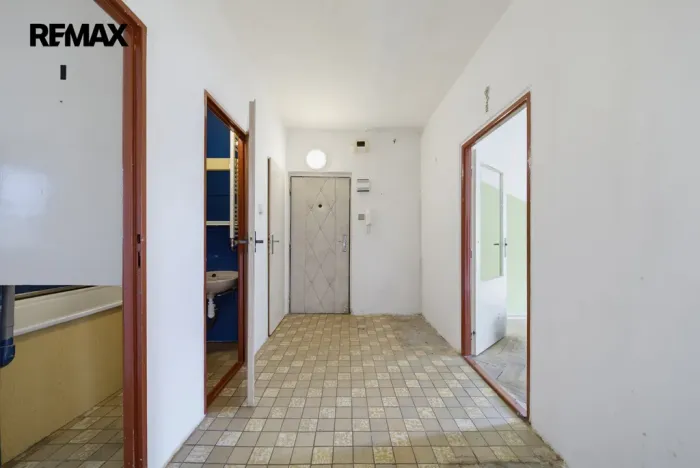 Prodej bytu 3+1, Hroznětín, Sídliště, 73 m2