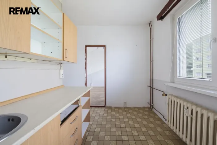 Prodej bytu 3+1, Hroznětín, Sídliště, 73 m2