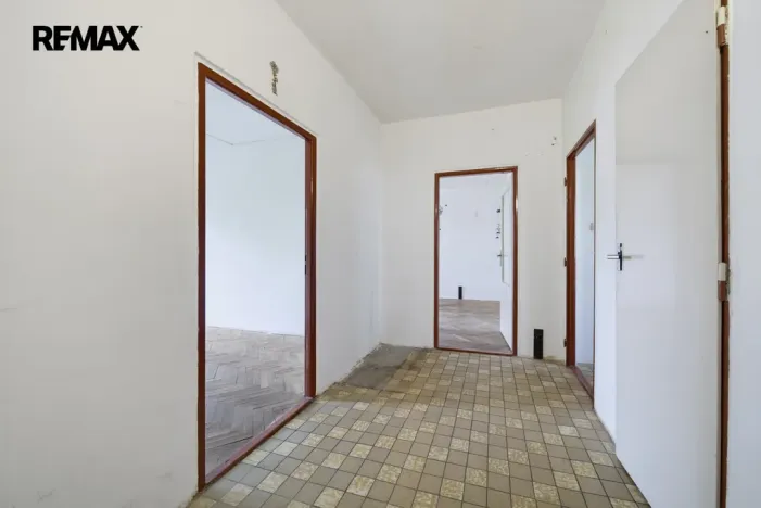 Prodej bytu 3+1, Hroznětín, Sídliště, 73 m2