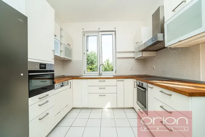 Pronájem rodinného domu, Praha - Nebušice, Na závěji, 250 m2