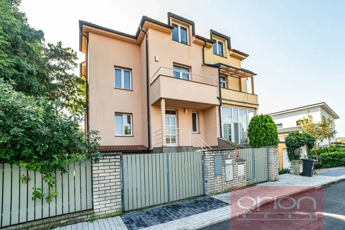 Pronájem rodinného domu, Praha - Nebušice, Na závěji, 250 m2
