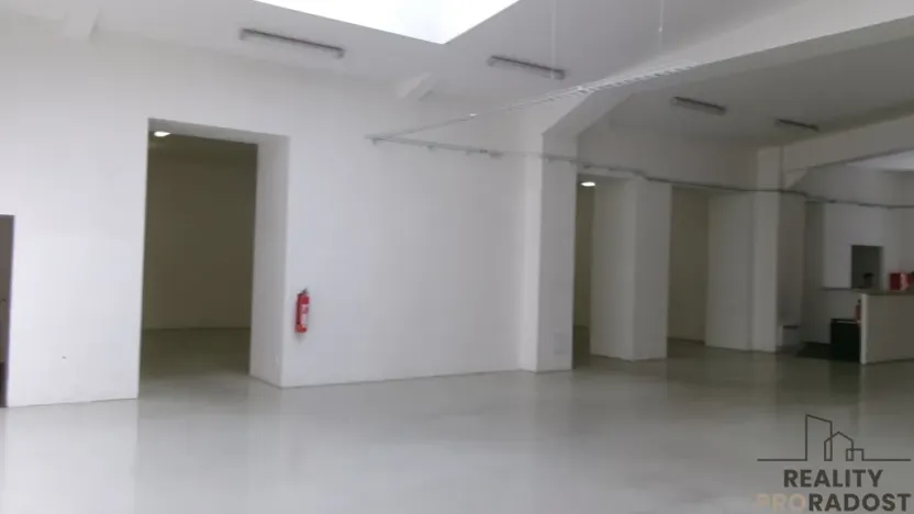 Pronájem skladu, Brno, Cejl, 464 m2