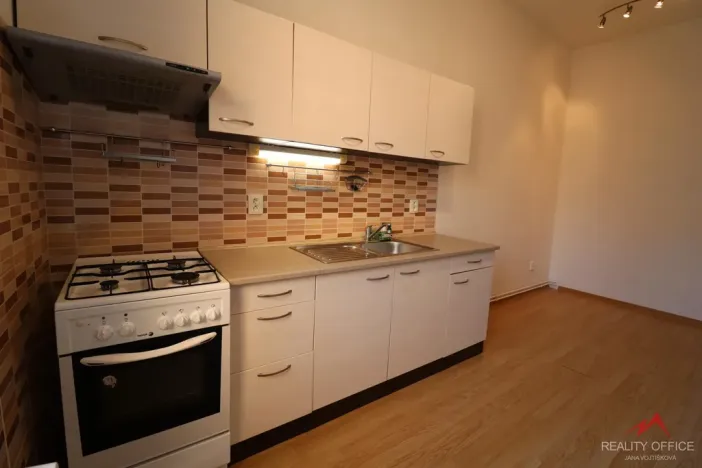 Pronájem bytu 2+kk, Děčín - Děčín II-Nové Město, Příkrá, 45 m2
