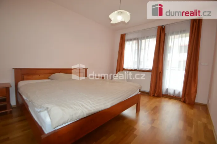 Pronájem bytu 2+kk, Praha - Jinonice, Hlubocká, 64 m2