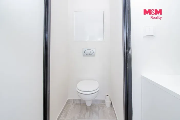 Pronájem bytu 3+kk, Praha - Kobylisy, Šiškova, 72 m2