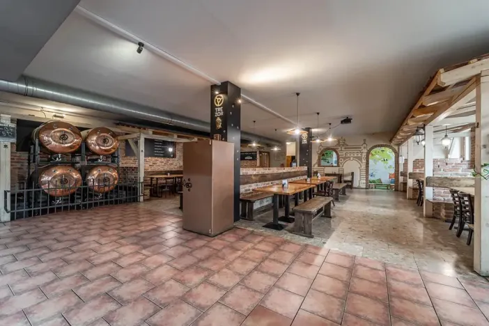Pronájem restaurace, Praha - Braník, Branická, 610 m2