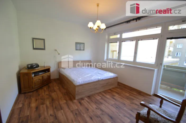 Pronájem bytu 2+kk, Praha - Vršovice, Kišiněvská, 53 m2