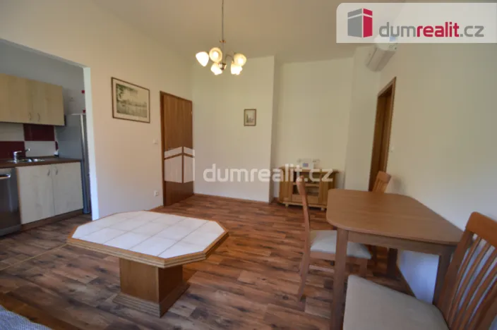Pronájem bytu 2+kk, Praha - Vršovice, Kišiněvská, 53 m2