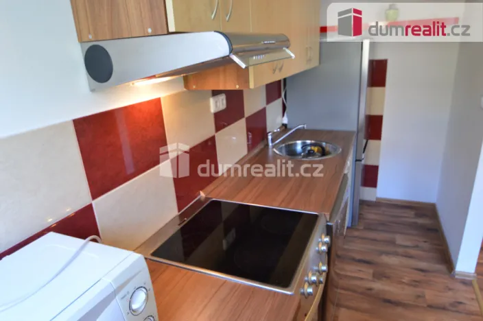 Pronájem bytu 2+kk, Praha - Vršovice, Kišiněvská, 53 m2