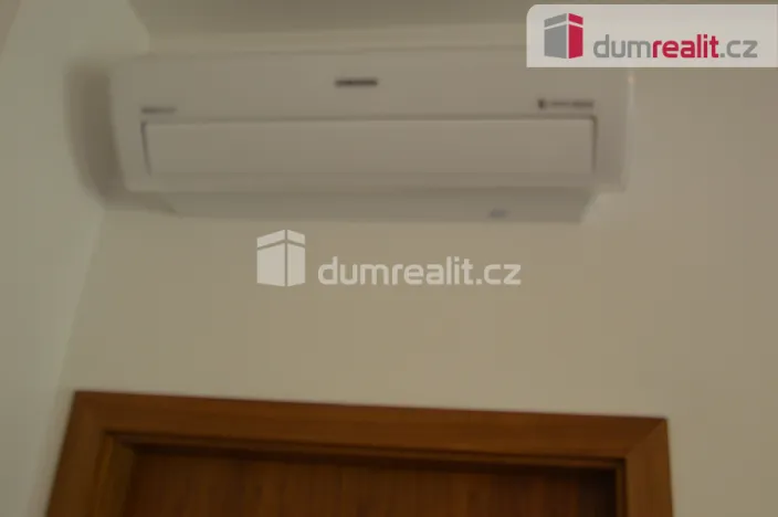Pronájem bytu 2+kk, Praha - Vršovice, Kišiněvská, 53 m2