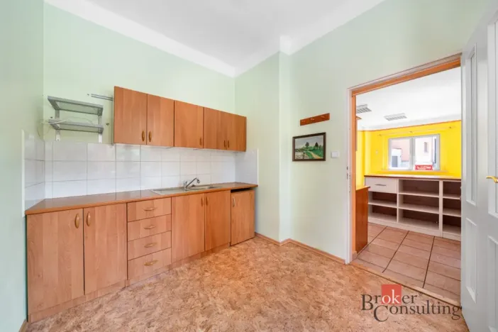 Prodej rodinného domu, Plesná, 5. května, 185 m2