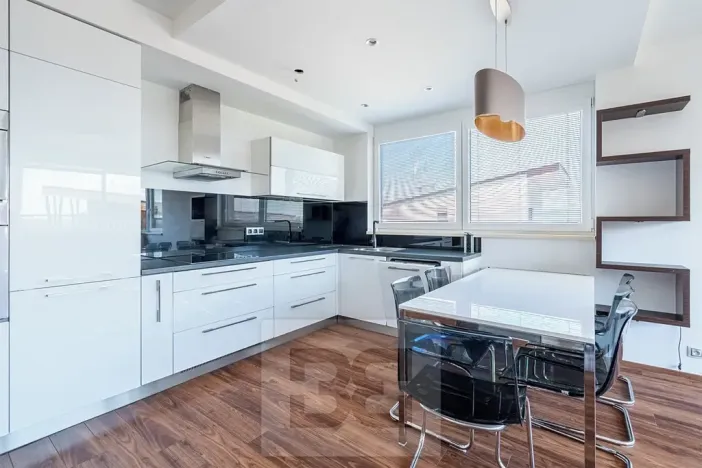 Pronájem bytu 3+kk, Praha - Velká Chuchle, 70 m2
