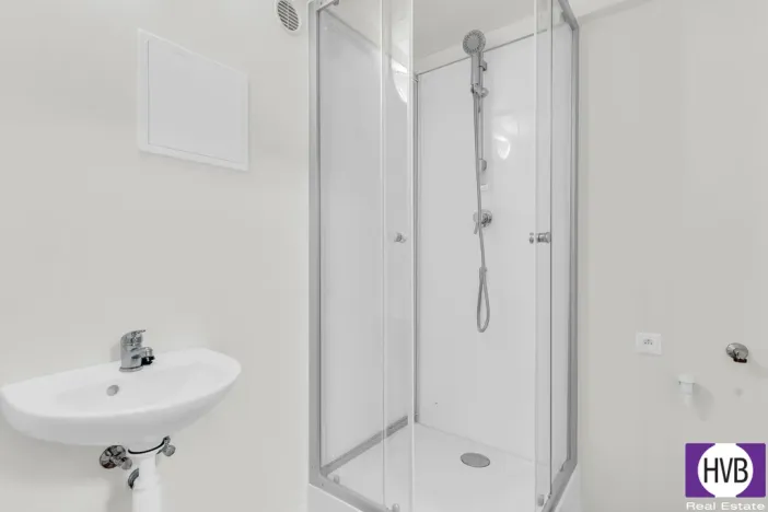 Prodej atypického bytu, Praha, Jagellonská, 16 m2