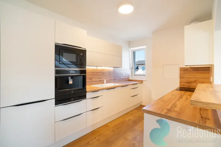 Prodej bytu 3+kk, Trhové Sviny, Za Pilou, 88 m2