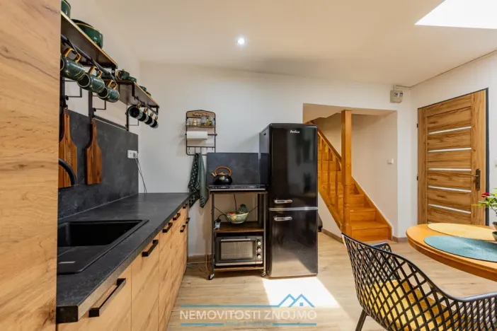 Prodej rodinného domu, Hluboké Mašůvky, 80 m2