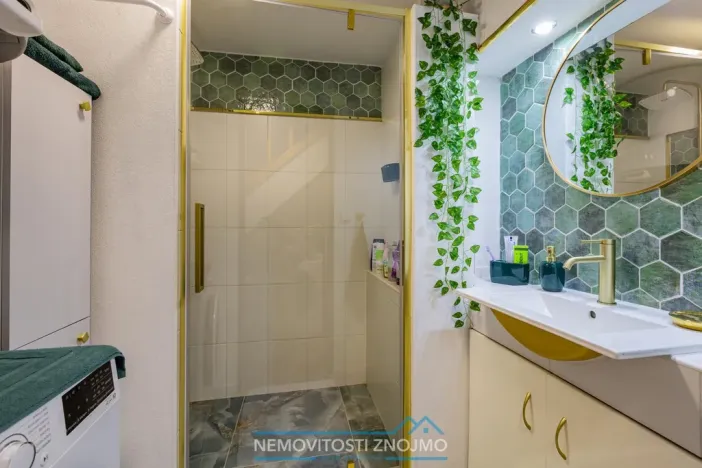 Prodej rodinného domu, Hluboké Mašůvky, 80 m2