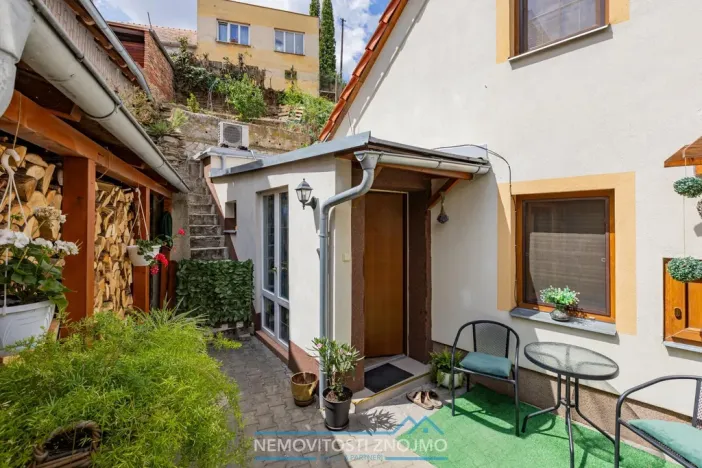 Prodej rodinného domu, Hluboké Mašůvky, 80 m2
