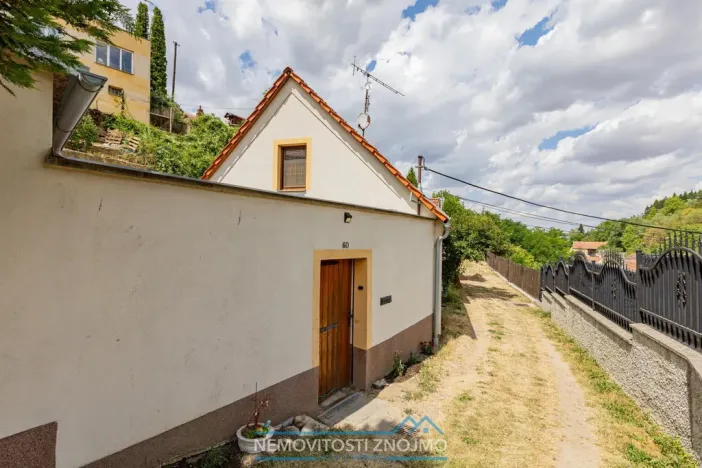 Prodej rodinného domu, Hluboké Mašůvky, 80 m2