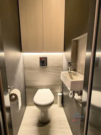 Pronájem bytu 1+1, Praha - Podolí, Podolská, 41 m2