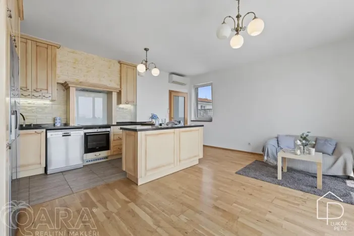 Prodej bytu 3+kk, Praha - Ďáblice, Ďáblická, 82 m2