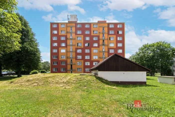 Prodej bytu 3+1, Toužim, Sídliště, 67 m2