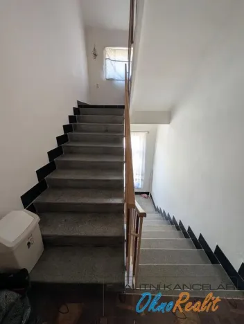 Prodej atypického bytu, Přerov - Přerov I-Město, Kosmákova, 200 m2