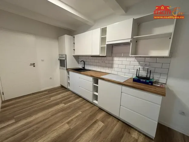 Prodej činžovního domu, Hradec Králové - Slezské Předměstí, Pouchovská, 460 m2